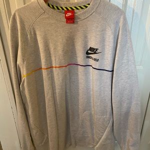 XL Nike sweatshirt